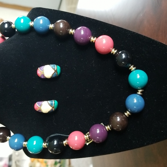 Necklace and Matching Earrings - Picture 4 of 5